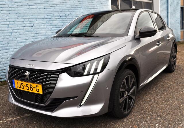 Peugeot 208 1.2 GT 130Pk. Aut. Pano leer/alc nav trh