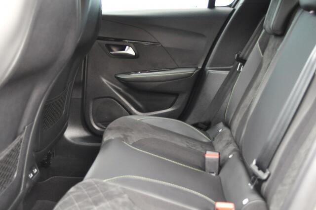 Peugeot 208 1.2 GT 130Pk. Aut. Pano leer/alc nav trh