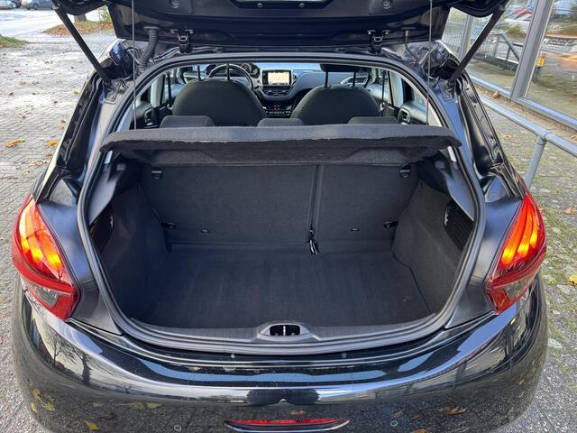 Peugeot 208 1.2 PureTech Blue Lease Allure CLIMA-CRUISE