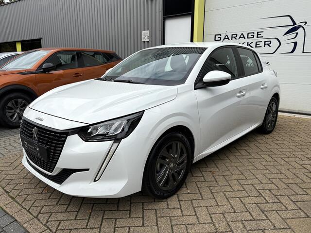 Peugeot 208 1.2 PureTech Style LED, Parkeersensoren, LM Velgen, Navigatie, Cruise Control