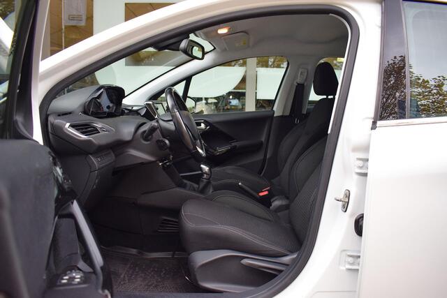 Peugeot 208 1.2 PureTech Allure |CARPLAY|CLIMA|CRUISE|LED