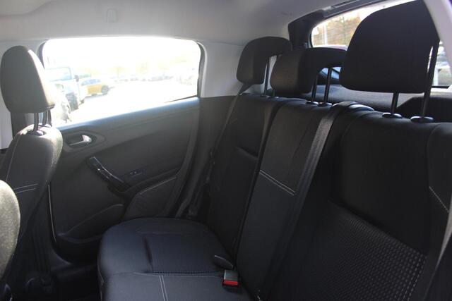 Peugeot 208 1.2 82PK ALLURE | TREKHAAK | NAVIGATIE | APPLE CARPLAY/ANDROID AUTO | CRUISE CONTROL | CLIMATE CONTROL | LICHTMETALEN VELGEN 16" | ALL SEASON BANDEN | DAB+ RADIO | PARKEERSENSOREN ACHTER |