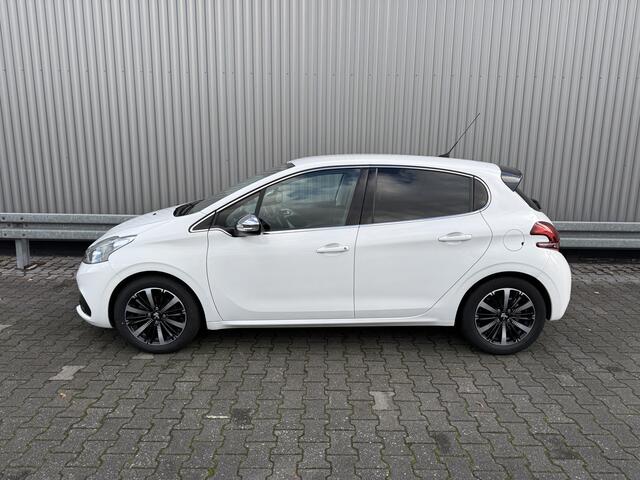 Peugeot 208 1.2 PureTech GT-Line 161Dkm.NAP, 5-Drs, H/Leer, Clima, Navi, CC, PDC, LM, Trekh, - Inruil Mogelijk -