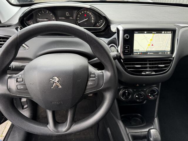 Peugeot 208 1.2 PureTech Active 144Dkm.NAP, 5-Drs, A/C, Navi, - Inruil Mogelijk -