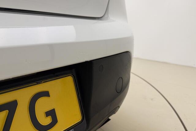 Peugeot 208 1.2 PureTech Blue Lease Active 75 PK | Handgeschakeld | Airco | Navigatie | Parkeersensor | Cruise Control | Licht Metalen Velgen | Camera | 1e eigenaar