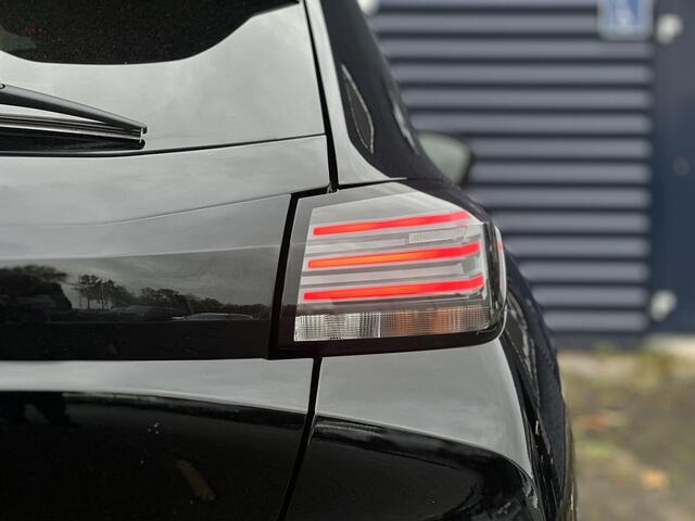 Peugeot 208 Hybrid 100pk e-DCS6 Allure | Adaptieve Cruise Control | Parkeercamera/-sensoren | Apple Carplay/Android Auto | Full LED | Navigatie | DAB | Climate Control |