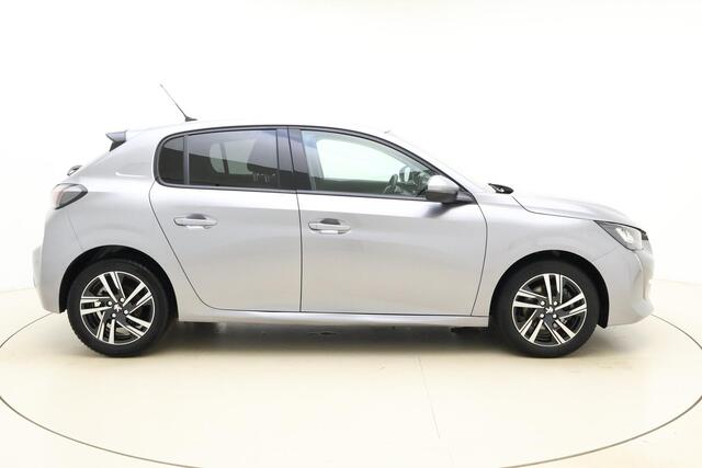 Peugeot 208 1.2 PureTech Blue Lease Allure 100 PK | Handgeschakeld | Camera | Parkeersensor | Cruise Control | Navigatie | Mirror Screen | Start/stop | Licht Metalen Velgen