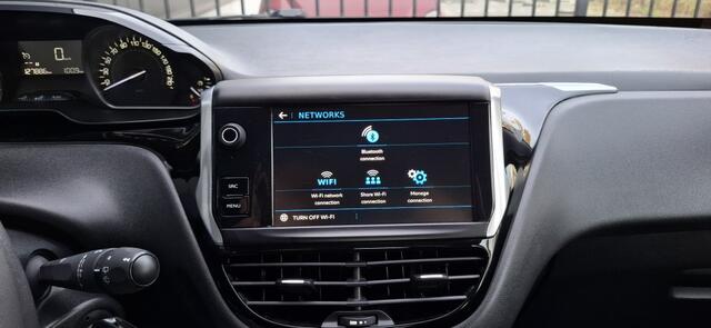 Peugeot 208 NAP NAVI PDC CarPlay Cruise