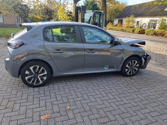 Peugeot 208 Hybrid e-DCS6 Allure