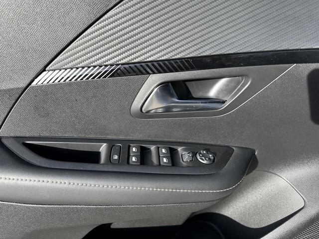 Peugeot 208 Allure 1.2 Turbo 100 PK 6-Bak | LED Koplampen | Facelift Model | Parkeersensoren Rondom | 10'' inch Touch Screen | Draadloze telefoon Navigatie via Apple Car play/ Android Auto | Cruise Control | Rijbaan Bewaking | Stuurwiel Bediening | Half Lederen Bekl