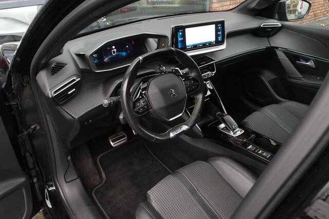 Peugeot 208 1.2 PureTech GT-Line ACC, Navigatie, Achteruitrijcamera