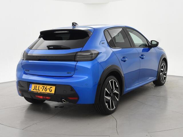 Peugeot 208 1.2 PT 100 PK GT + SPORTSTOELEN | 17 INCH | CAMERA | SFEERVERLICHTING | NAVIGATIE | CARPLAY | DAB