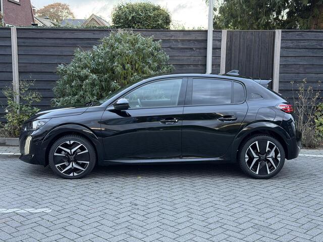 Peugeot 208 GT 1.2 Hybrid 136PK e-DCS6 Automaat Rondomzichtcamera, Navigatie, Keyless, Apple Carplay, Android Auto, Parkeersensoren