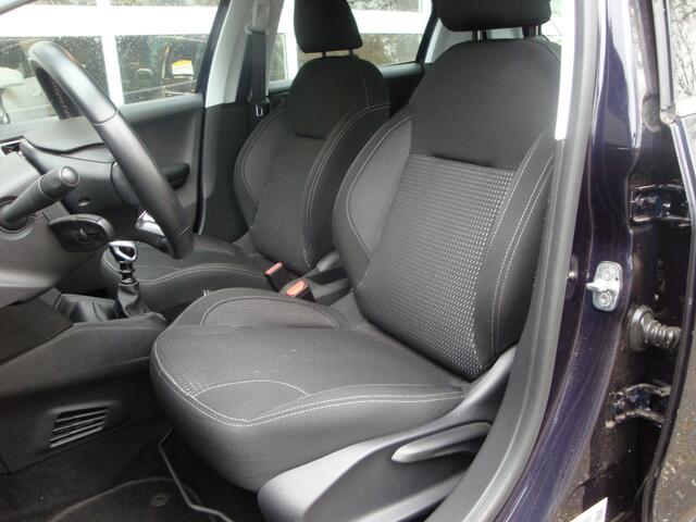 Peugeot 208 1.2 PureTech Blue Lease Allure