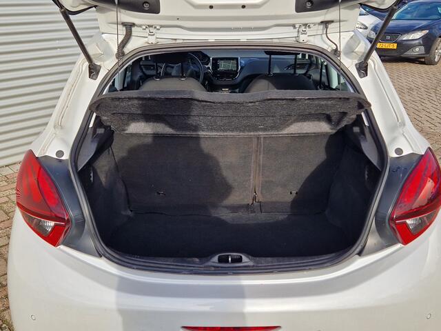 Peugeot 208 1.2 PureTech Blue Lion | Airco | Cruise control | Navigatie