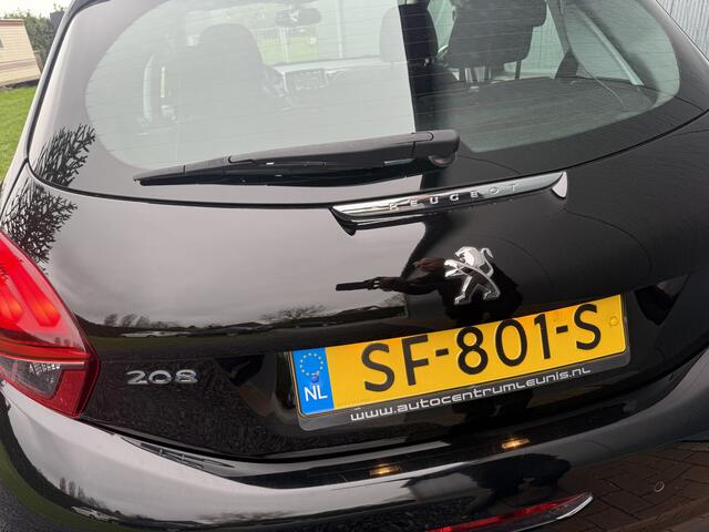 Peugeot 208 1.2 PureTech Blue Lease Executive 5-drs