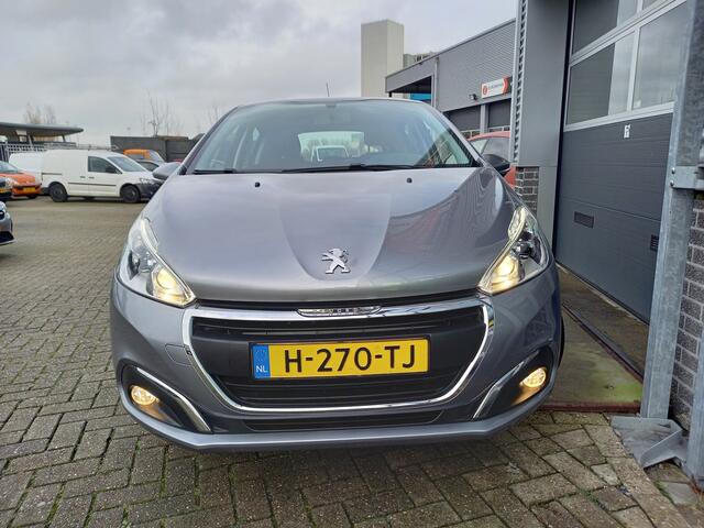 Peugeot 208 1.2 PureTech Allure - CAMERA + PDC - CARPLAY / ANDROID - CLIMA - CRUISE - NAVI -