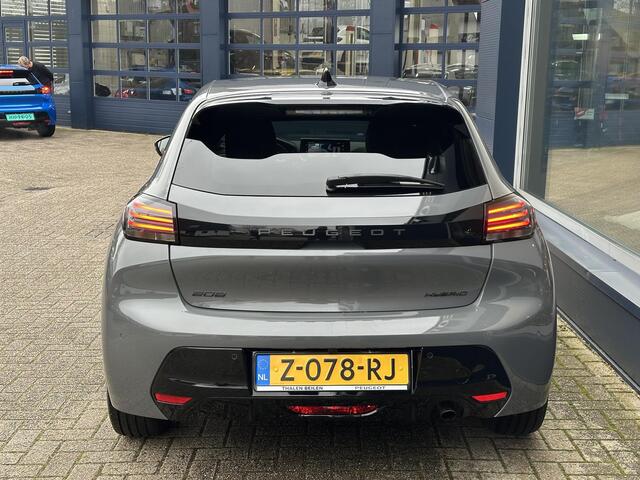 Peugeot 208 Hybrid 110 PK Automaat Allure | Navigatie | Camera | Climate Control | Adaptieve Cruise Control | LED Verlichting | Hybride Rijden met Automaat | 16" Lichtmetalen Velgen | Digitaal Dashboard | Parkeersensoren | Spoiler |