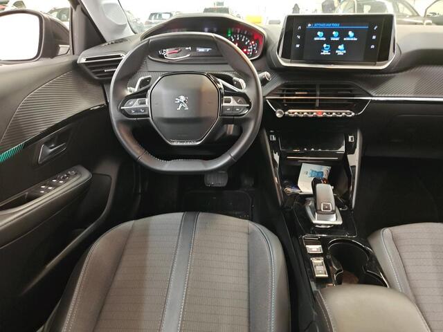 Peugeot 208 1.2 PureTech Allure 1e Eigenaar | NL-Auto | Volledig Onderh | BTW | Camera | Navi | Carplay | DAB | Cruise | Keyless | Bots Systeem | Full Led | PDC