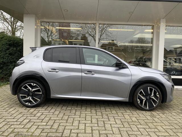 Peugeot 208 1.2 Hybrid 145 e-DCS6 GT | 18 Inch | Automaat | Achteruitrijcamera | Apple carplay | Voorstoelen verwarmd |