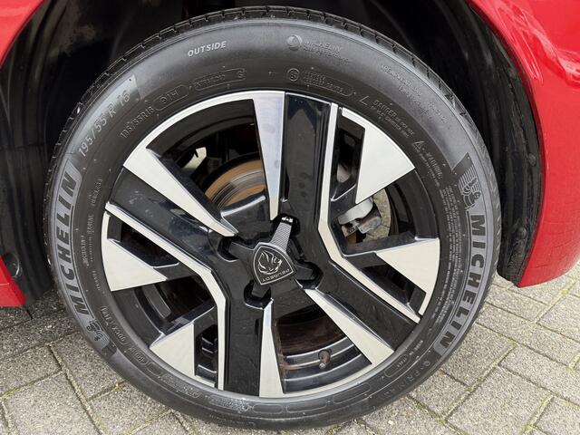 Peugeot 208 100pk Allure Pack (Camera - LED - Automatische Airco - Parkeersensoren V+A - Apple Carplay - Navigatie)