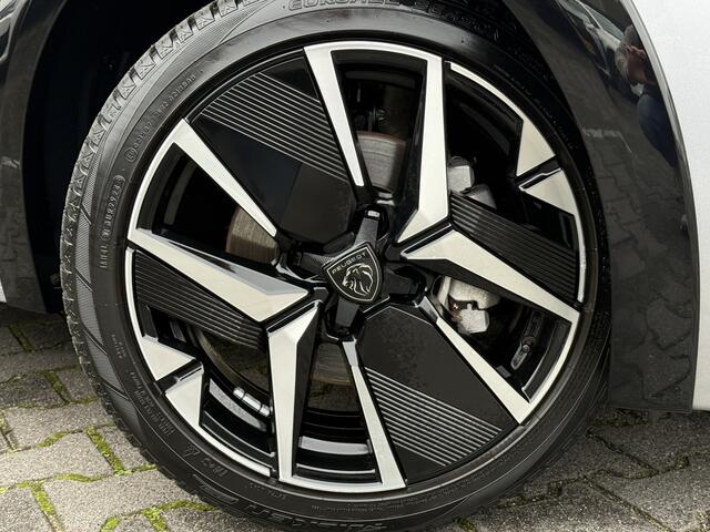 Peugeot 208 1.2 Hybrid 145 e-DCS6 GT | CarPlay | ACC | LED | Camera | DAB+ | 17 inch