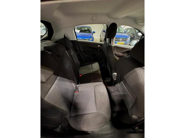 Peugeot 208 1.2 83PK PureTech | Allure | Navigatie | Airco | Achteruitrijcamera | *Wordt verwacht* |