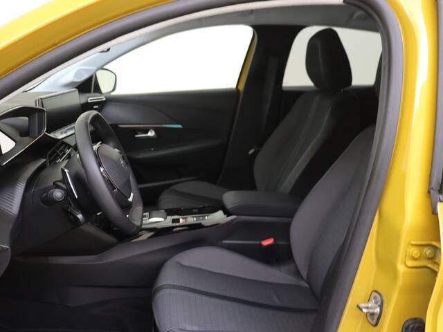 Peugeot 208 1.2 PureTech Allure Pack | Carplay | Full Map Navi | Camera |