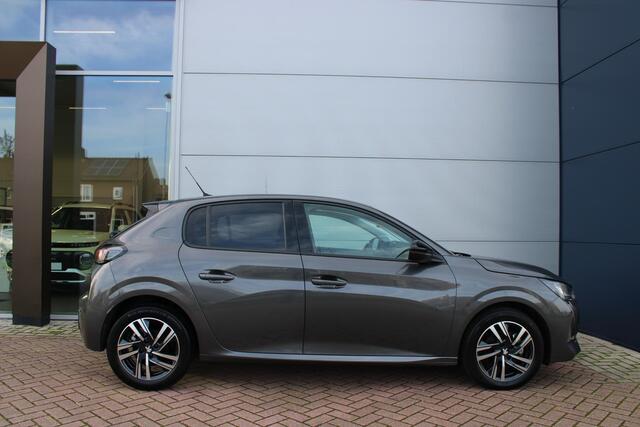 Peugeot 208 1.2 PureTech 100pk Allure Pack Airco Navi Camera Carplay 7745km