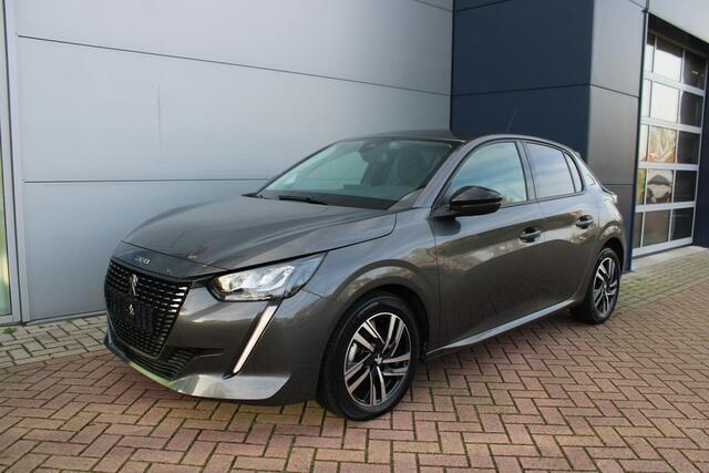 Peugeot 208 1.2 PureTech 100pk Allure Pack Airco Navi Camera Carplay 7745km