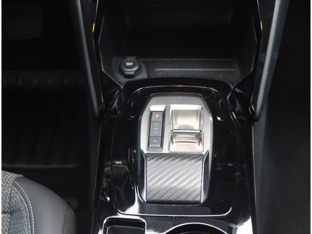 Peugeot 208 * Hybride + Benzine * Automaat * 100 e-DCS6 Allure * Navigatie * 1/2 Lederen Interieur * Climate en Adaptive Cruise Control * Voor en Achter Parkeer Camera * Lichtmetalen Velgen * Vingerhoets; Vierde generatie Eersteklas Service !