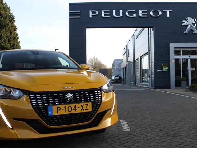 Peugeot 208 Style 1.2 PureTech 100PK EAT8 Automaat Navigatie, Parkeerhulp, Apple Carplay/Android Auto, Stoelverwarming