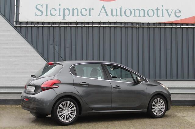 Peugeot 208 1.2 PureTech Allure Automaat /85dkm/ nieuwe distributie-riem!!!