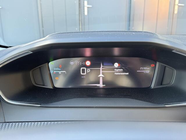 Peugeot 208 Hybrid 100 e-DCS6 Allure | Parkeercamera | Adaptive cruise | Meer foto's volgen | Prijs is rijklaar