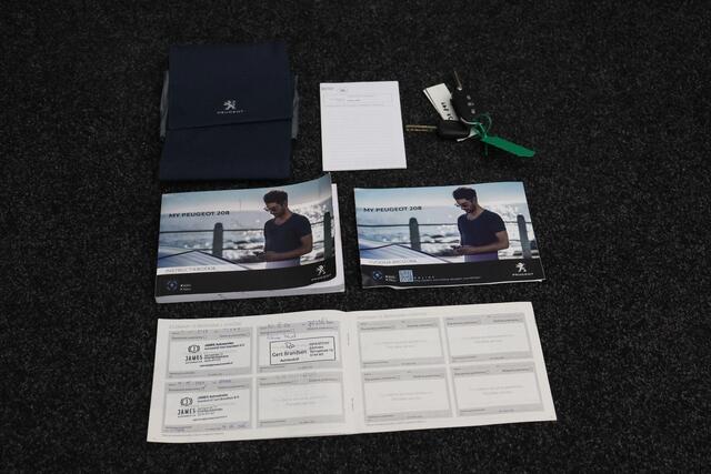 Peugeot 208 1.2 PureTech Active 2020 Airco | Carplay | Cruise control | LED | Bluetooth | Laneassist | Elektrische ramen + spiegels