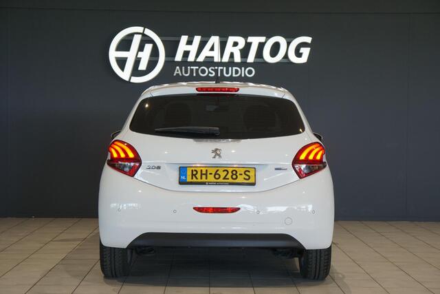 Peugeot 208 1.2 PureTech Allure + PANORAMA