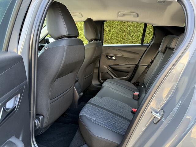 Peugeot 208 1.2 PureTech 100pk Allure Vision-Pack l ACC l BLIS l 360° CAMERA l ECC l LED l NAVI l 25.000km