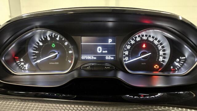 Peugeot 208 1.2 PureTech GT-line | Pano | JBL Sound | Carplay