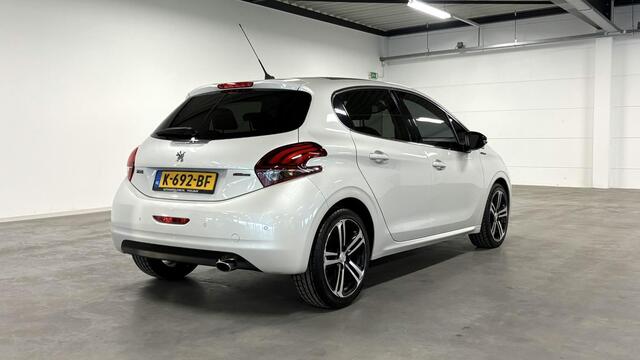 Peugeot 208 1.2 PureTech GT-line | Pano | JBL Sound | Carplay