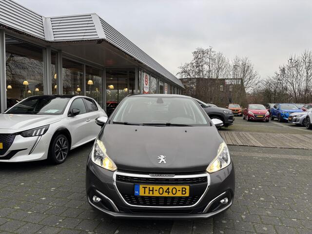 Peugeot 208 1.2 PureTech Allure | Apple carplay/Android auto | Navigatie Full map | Cruise control | Climate control | Lichtmetalen velgen 16'' | Trekhaak