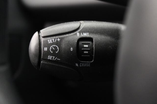 Peugeot 208 1.2 PureTech Blue Lion |Navi|