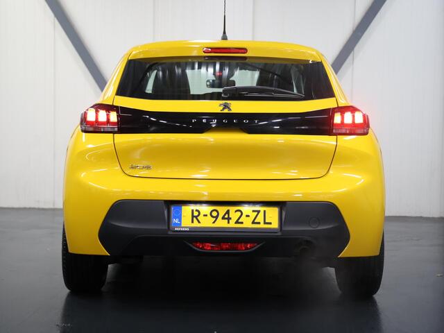 Peugeot 208 1.2 75PK Active | AppleCarplay/AndroidAuto | Airco | Lederen Stuurwiel | DAB Radio | Cruise Control | Isofix | Bluetooth |