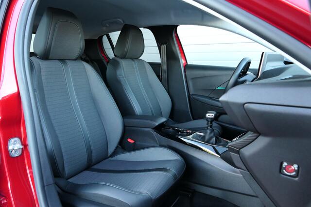 Peugeot 208 1.2 PureTech Allure |Keyless|Camera|2x PDC|Leer|Virtual!