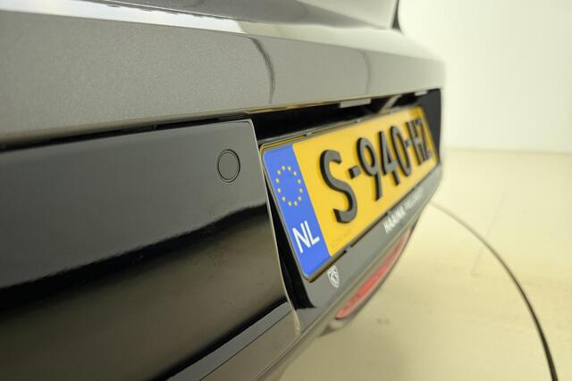 Peugeot 208 1.2 PureTech Allure Pack | Navigatie | Climate Control | Full LED | Camera | Apple Carplay/Android Auto | 16'' LM Velgen | 1e Eigenaar