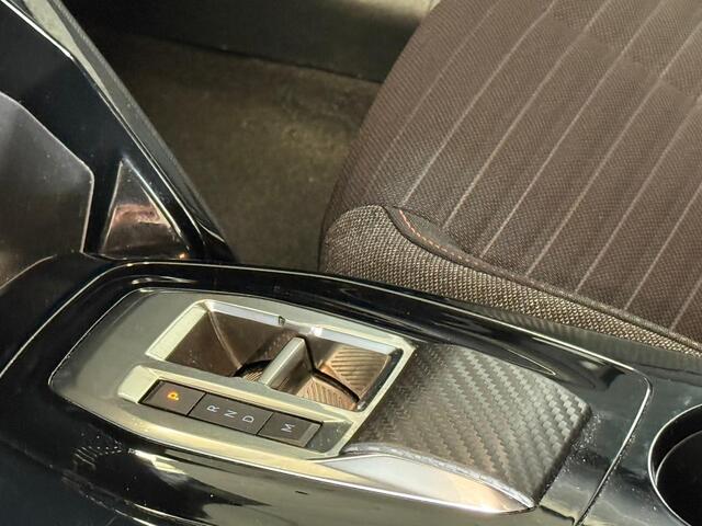 Peugeot 208 1.2 Automaat Carplay Cruise Camera Clima Lm velgen 1 Eigenaar