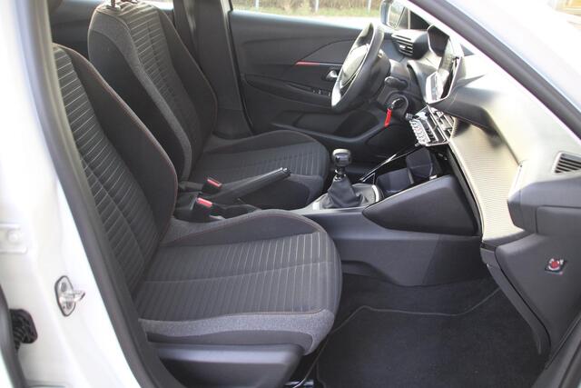 Peugeot 208 1.2 PureTech 100pk Active Pack Airco Navi Carplay Keurig nette auto