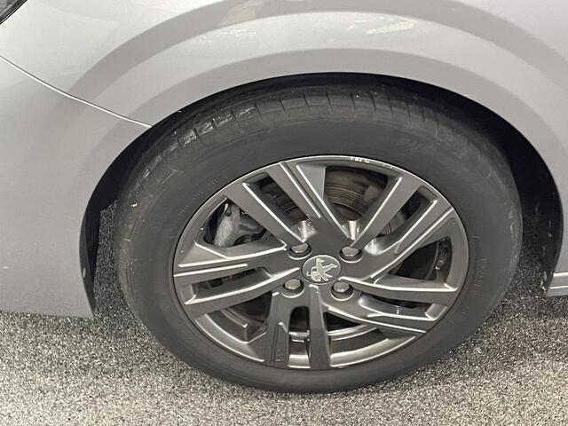 Peugeot 208 1.2 PureTech 100pk Active Pack | Navigatie | Apple Carplay/Android Auto | Parkeersensoren achter | Cruise Control | Airco | Lichtmetalen velgen