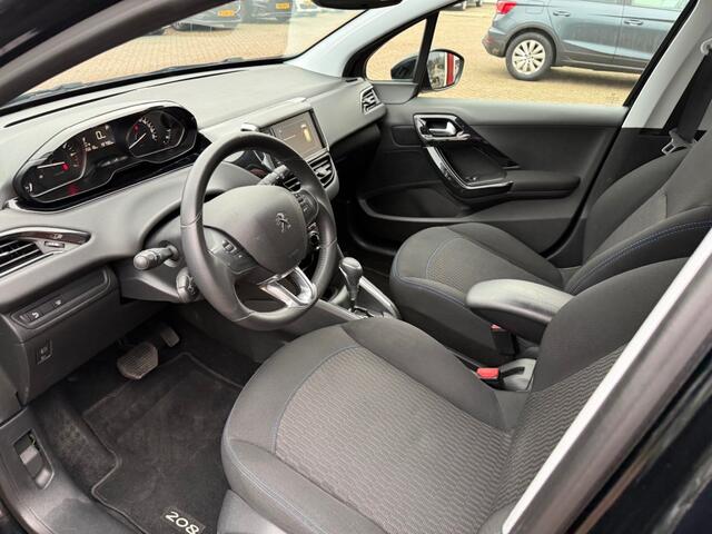 Peugeot 208 1.2 PURETECH SIGNATURE 5-DRS AIRCO/CRUISE/NAVI/AUTOMAAT