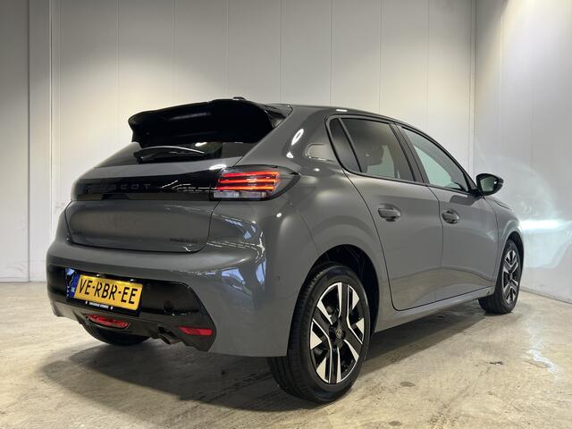 Peugeot 208 Hybrid 100 e-DCS6 Allure | Navigatie/Android/Apple Carplay | LM Velgen 16" | Parkeersensoren Voor en Achter | Cruise Control | DAB | Airco |