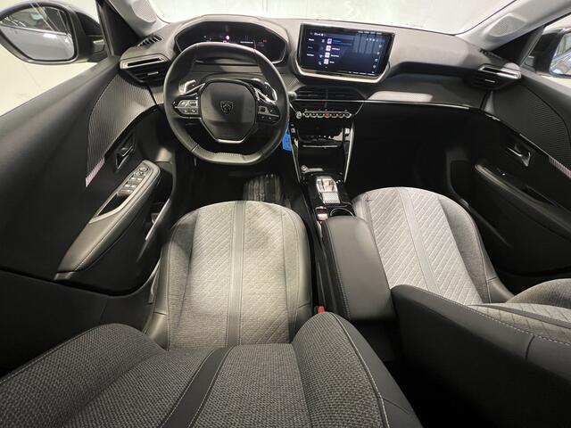 Peugeot 208 Hybrid 100 e-DCS6 Allure | Navigatie/Android/Apple Carplay | LM Velgen 16" | Parkeersensoren Voor en Achter | Cruise Control | DAB | Airco |